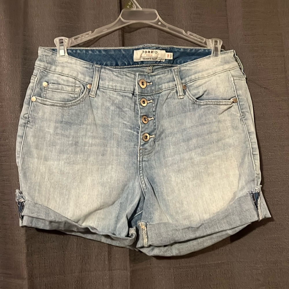 Torrid denim shorts